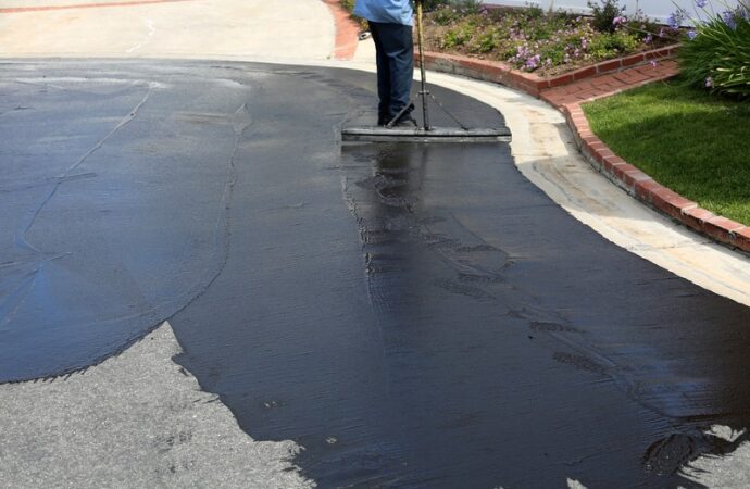 Asphalt Sealcoating - West Palm Beach Asphalt Paving Solutions Asphalt Sealcoating - West Palm Beach Asphalt Paving Solutions